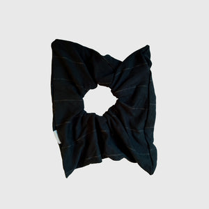 Scrunchies square Niza