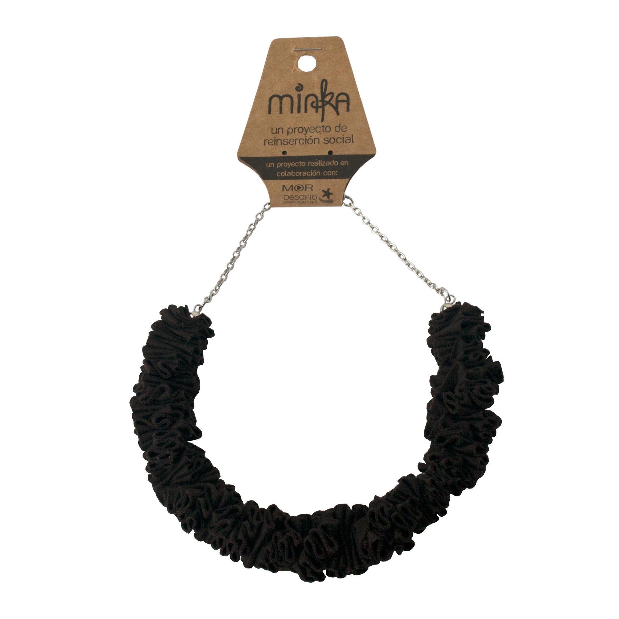 Collar Javiera Cafe