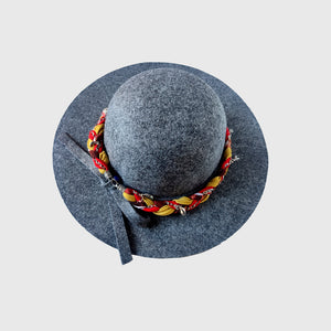 Sombrero ala corta gris